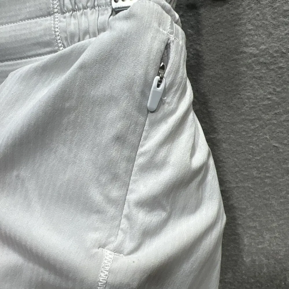 Lululemon Hotty Hot 2.5” Shorts Light Gray Size 4 Lined Is Cut Off Please Read